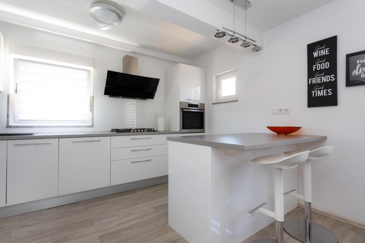 Apartman Laura 克尔克 外观 照片