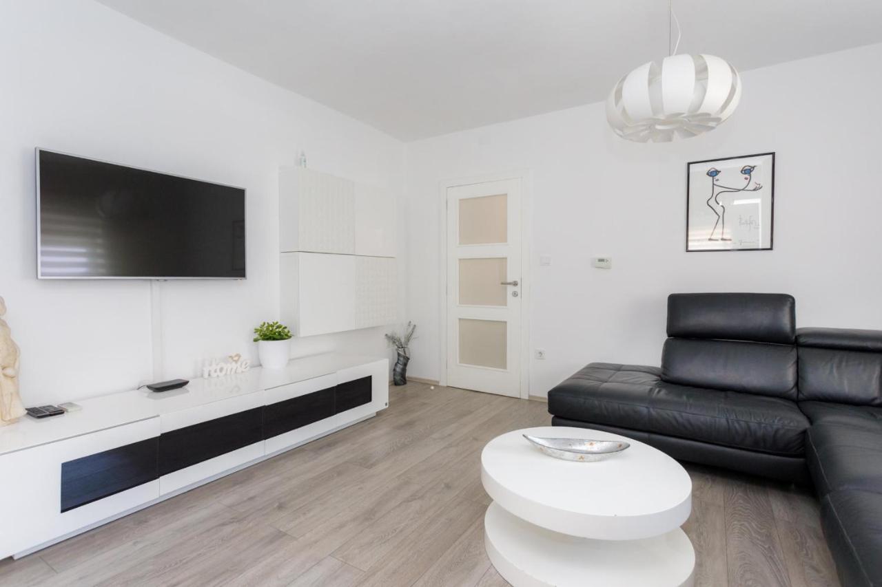 Apartman Laura 克尔克 外观 照片
