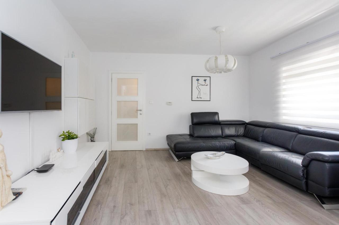 Apartman Laura 克尔克 外观 照片
