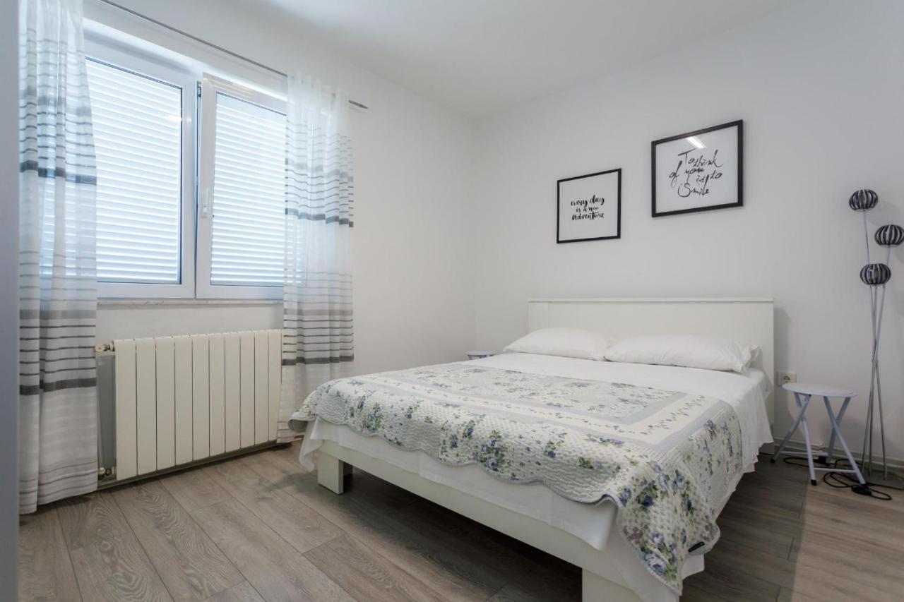 Apartman Laura 克尔克 外观 照片