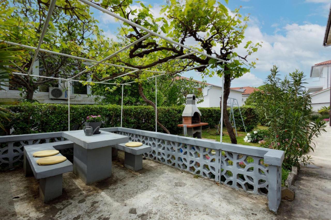 Apartman Laura 克尔克 外观 照片